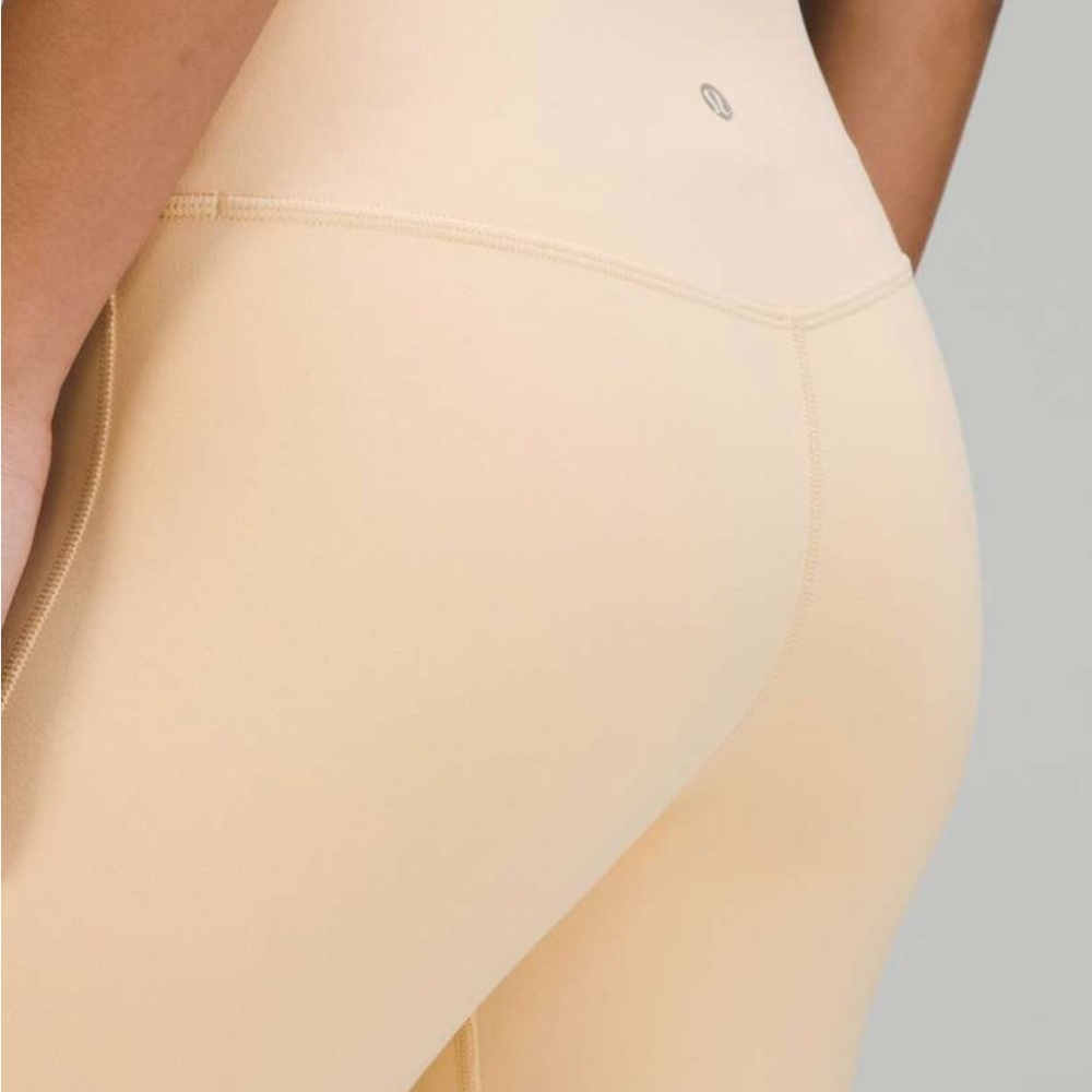 New!!! Lululemon Athletica Cream Align HR Pant 25" Leggings size 4